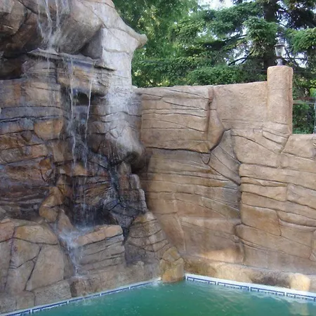 Family Niagara Hotell 3*