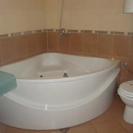 Family Niagara Hotell 3*