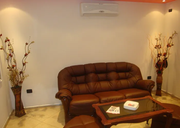 Family Niagara 酒店